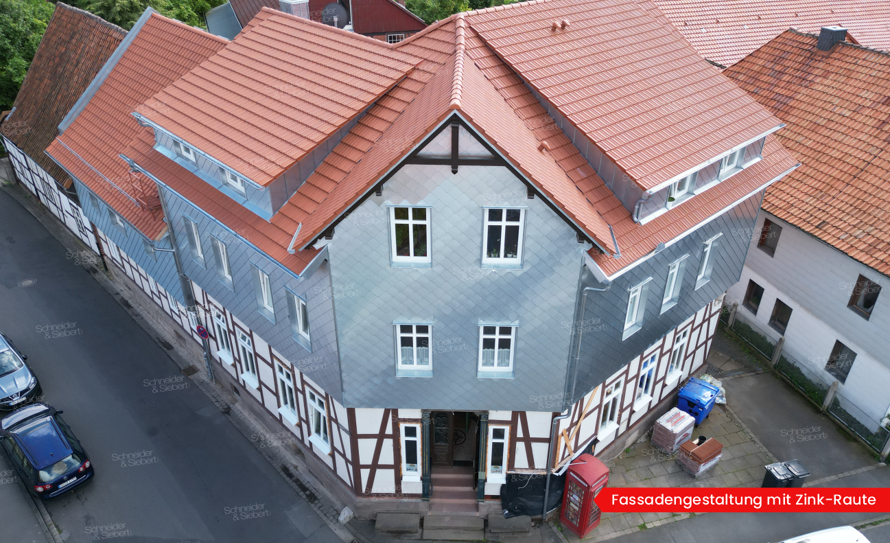 Fassadengestaltung mit Zink-Raute_01